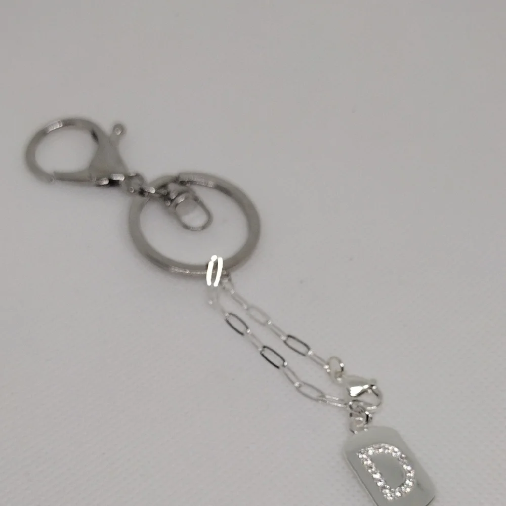 Elegant Silver Keychain with Stylish ‘D’ Pendant – Perfect Gift